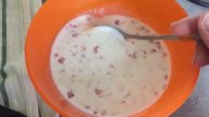 Matti. Овсяная каша, клубника и сливки