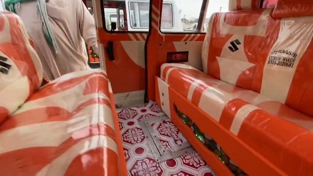 Karachi me Barish ke bad gariyon ki Qimat bhi km ho gaye | Sunday Car Bazar Karachi 04 February 202