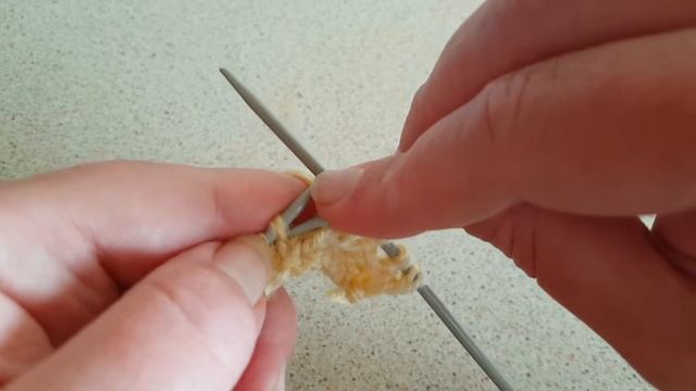 Вязание спицами. Простой красивый узор "пчелиные соты" часть 1. Handknitting
