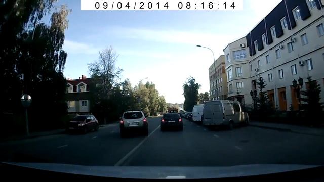 Рознина, возле Адамаса,Hyundai дв.сплошная4.09.14