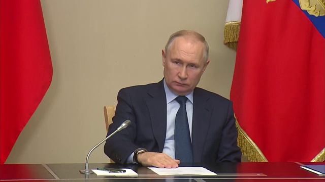 Президент России В.В. Путин обсудил текущие события в зоне СВО, в Секторе Газа