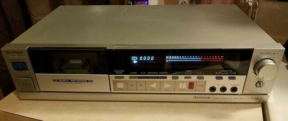 Редкая кассетная дека Hitachi D-X6 Stereo с автоматическим реверсом-Япония-1984-год