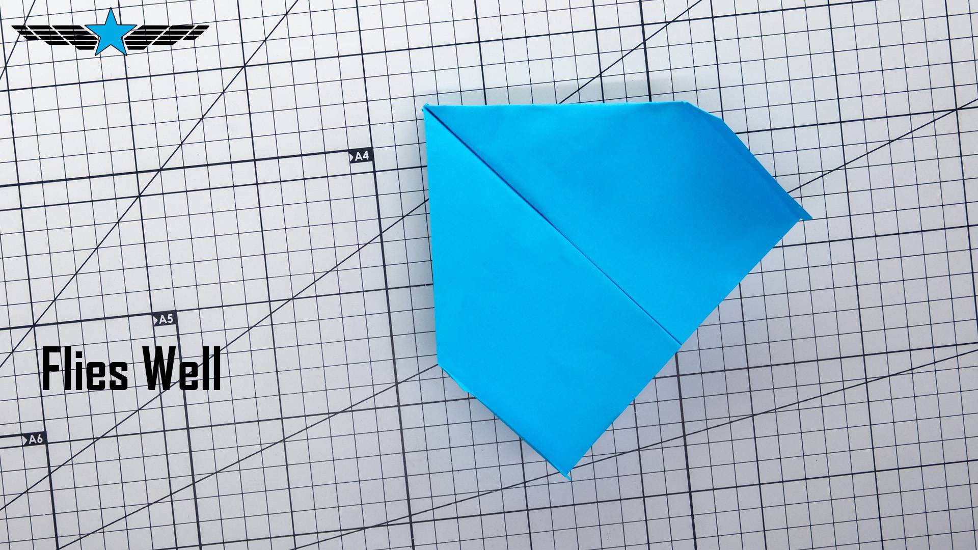 Сложите потрясающий бумажный самолетик — простой дизайн формата А4, который великолепно летает