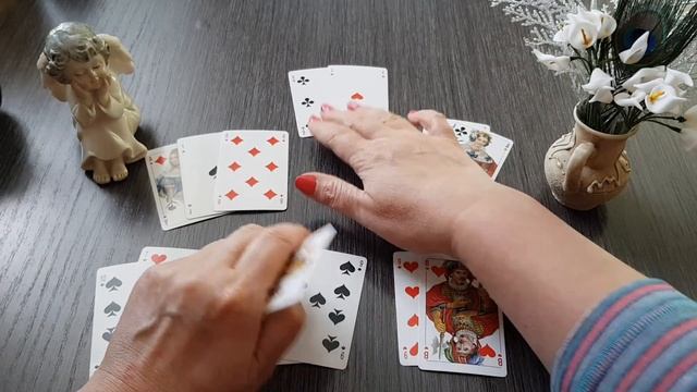 Что ждет Летом ♥️ Червовую Даму? На любовь, на карьеру, на благополучие☀️ Гадание | ПО СЕКРЕТУ ТАРО