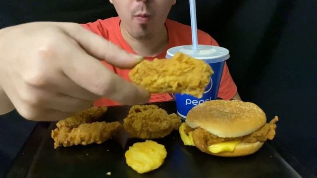 ASMRus KFC 5 за 150 и чизбургер наггетсы крылышки стрипсы Pepsi