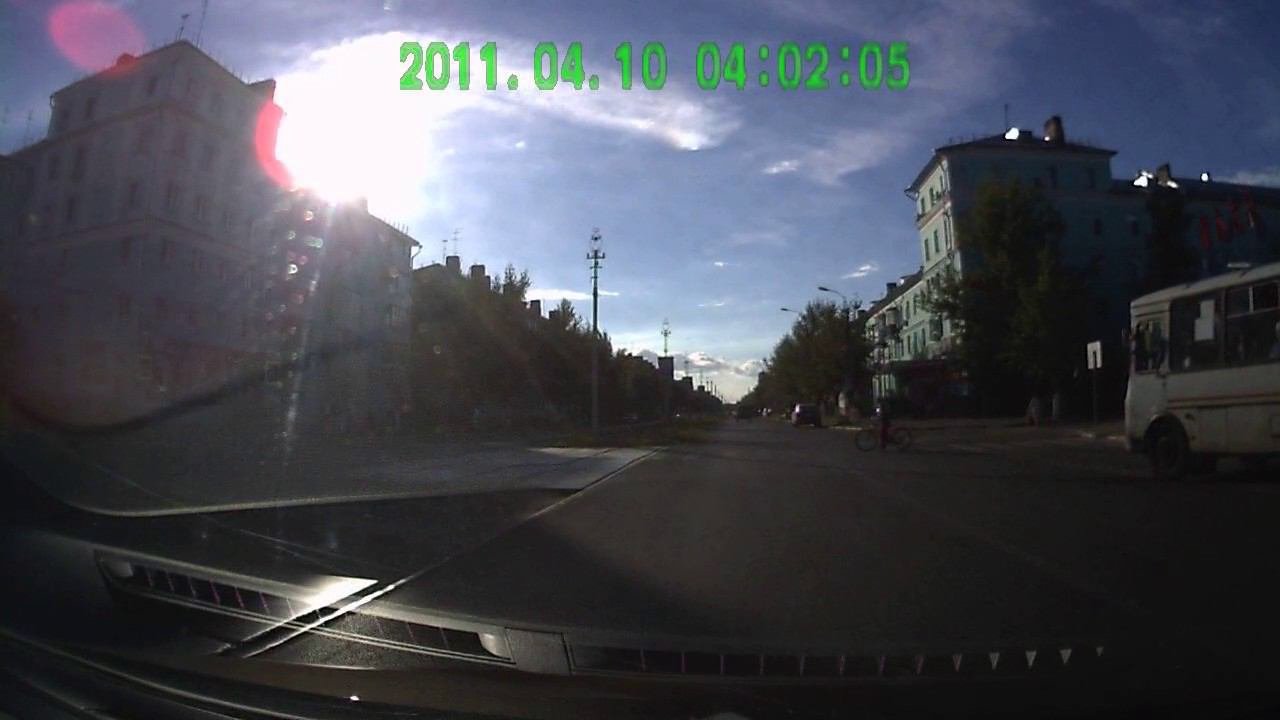Велосипедист дурной или я слепошарый?