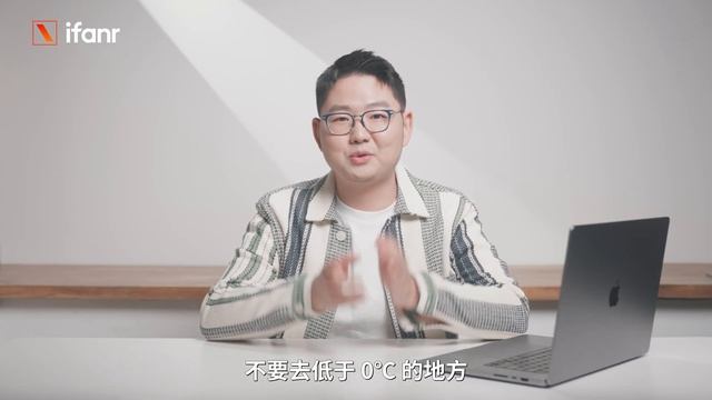 新 MacBook Pro 首发测评：苹果最强的移动端芯片 M2 Max，到底有多快？