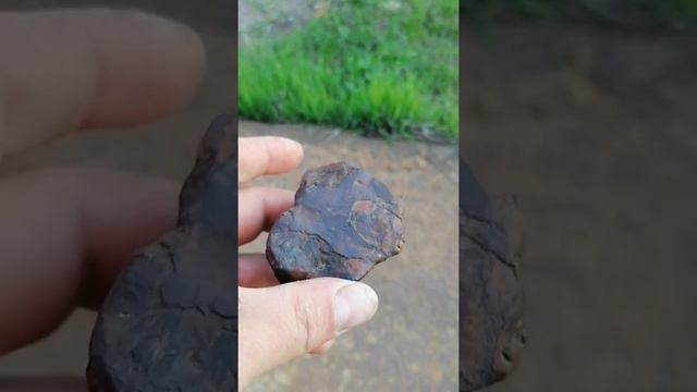 Нашёл камни Кто знает что это может быть
