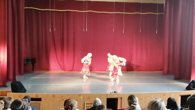 танец "Казачки" от ансамбля Карамельная династия