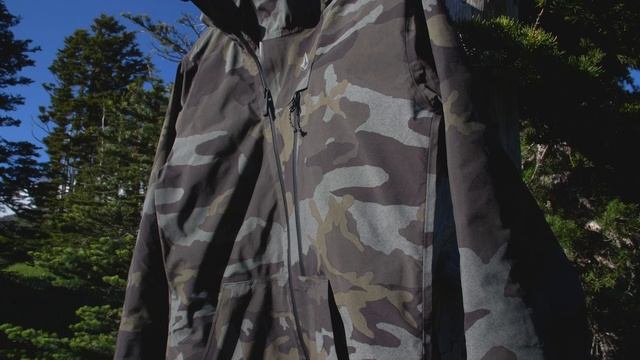 2021 Coat Check: Volcom NYA TDS Infrared Gore-Tex Jacket