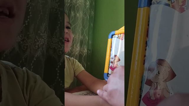 Изучаем части лица вместе с кроликом Бобо