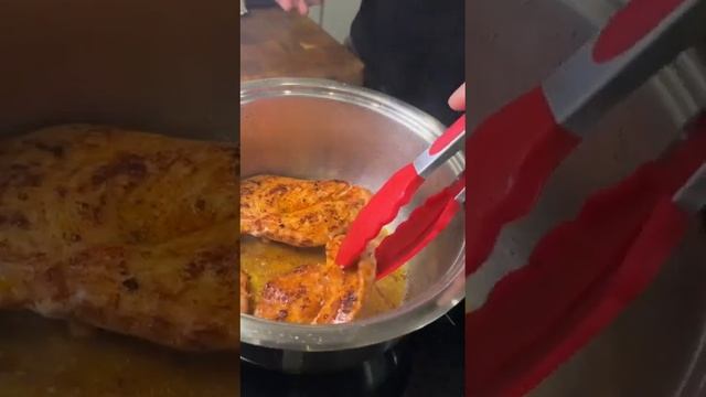 сливочный суп с курицей и томатами