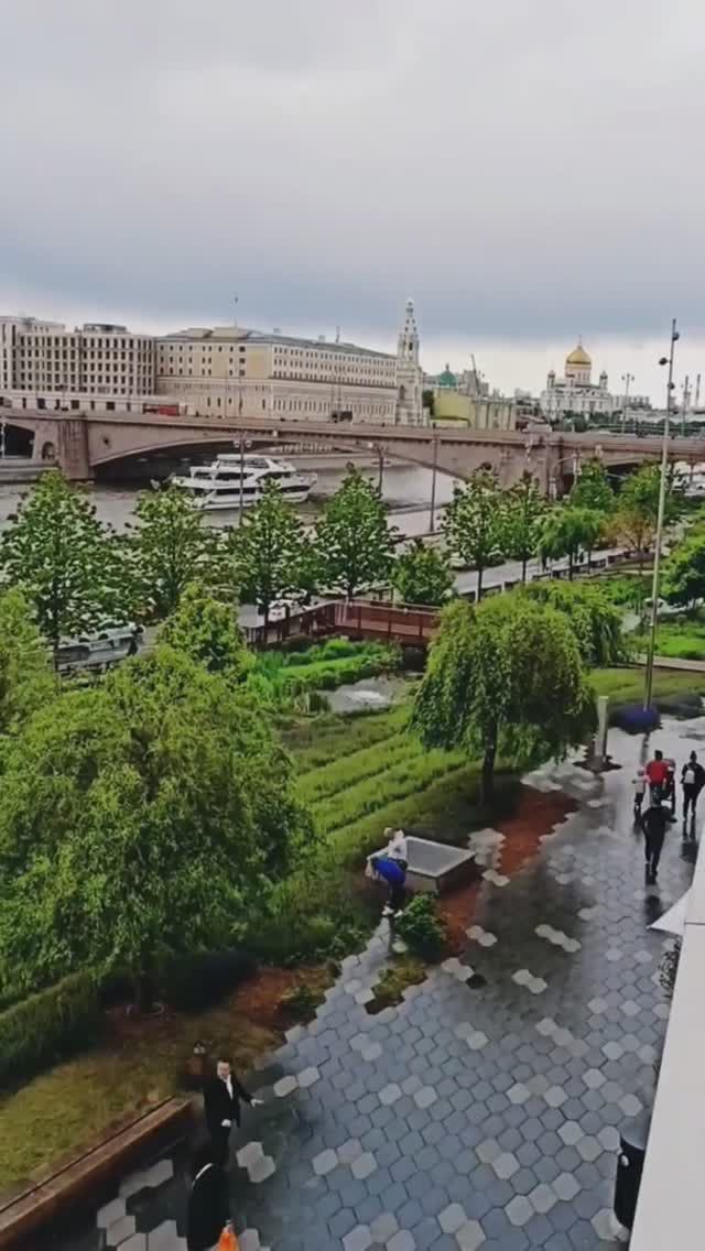 прогулка по Москве / после дождя / парк Зарядье / walk around moscow / Park / архив 2022 #зарядье