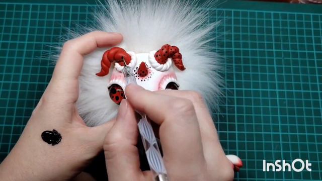 Преобразование игрушки. Дополняю деталями и ушками