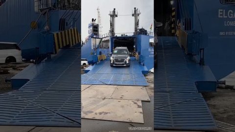 🛳️В порту Владивосток встречаем очередную партию автомобилей из Кореи.