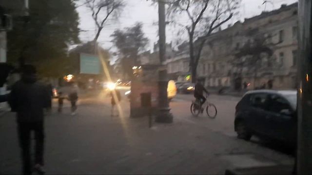 Одесса ПРЯМО СЕЙЧАС. ШОК! ЦЕНТР ГОРОДА ОТКЛЮЧЁН! ЧЁРНЫЕ УЛИЦЫ И ДОМА! ЭТО НАДО ВИДЕТЬ!