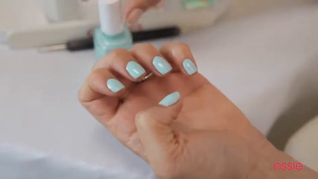 Essie Время весны
