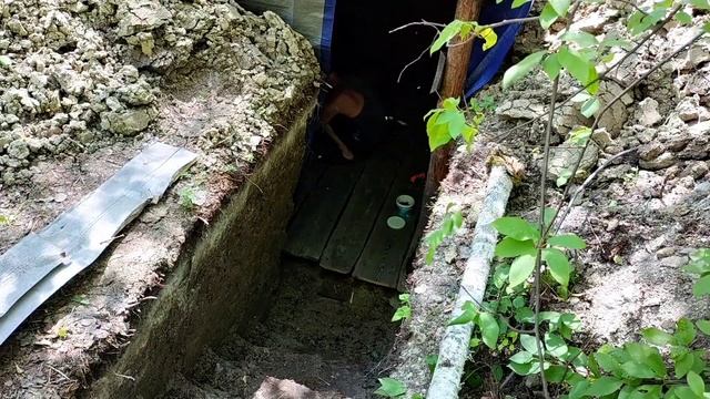 Баня ЗЕМЛЯНКА! Работа кипит сделать ПОЛ, Вечные СТЕНЫ!