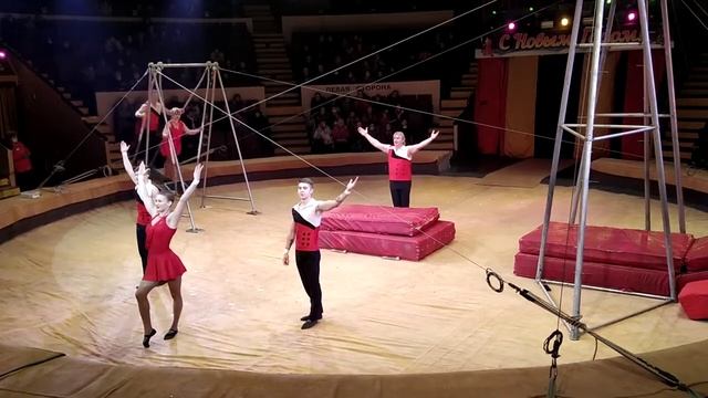 Летающие акробаты Шаталовы