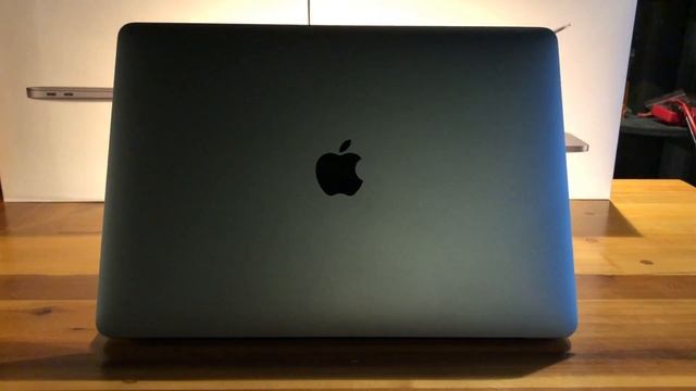 MacBook Air 2018: Mini Review / vs MacBook Pro 13in