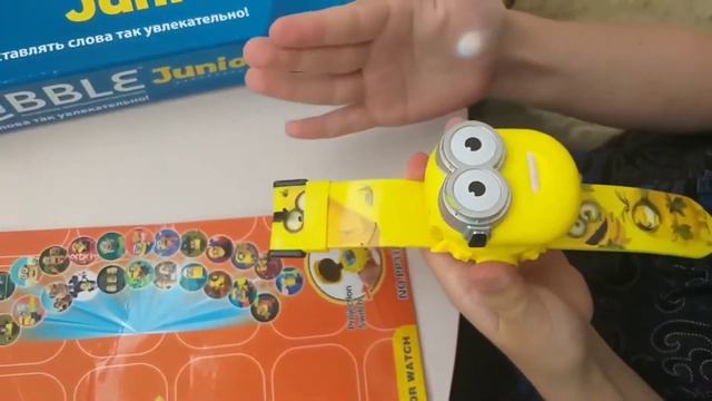 Часы с проектором