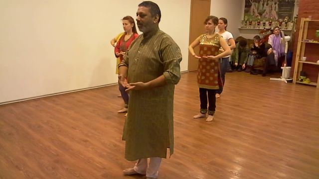 Кавитт | Урок | Катхак | Мор Мукут | Таал Тинтал | Индийский классический танец