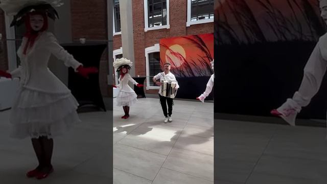 "Цыганский танец" (автор музыки В.Желудев)