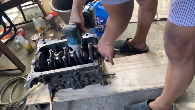 Mitsubishi Lancer 4G13 Assemble part 1