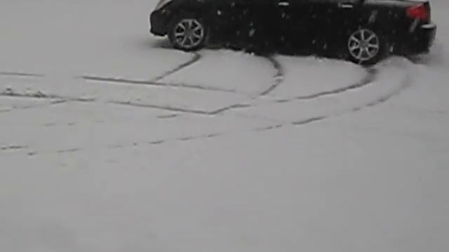 2005 Infinity G35X Snow Donut