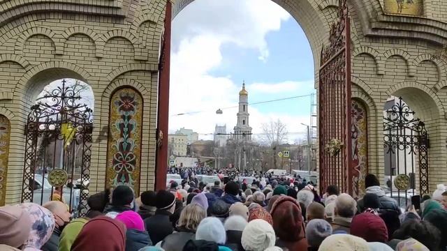 Управление Харьковской епархии Украинской Православной Церкви МП проводит Крестный ход