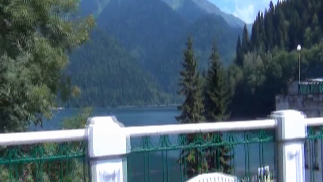 Доорога к озеру Рица