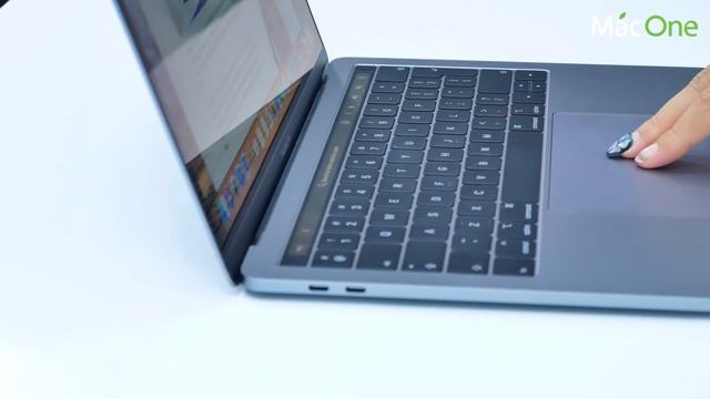 Trên tay Macbook Pro retina 13 inch 2018 Max Option Chip + Ram