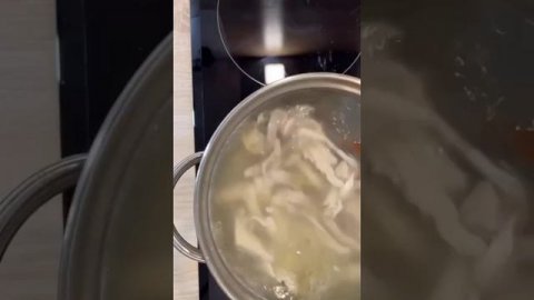 Чесночный суп с гренками