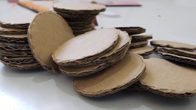 COMO HACER CARRITOS DE MATERIAL RECICLABLE 4K