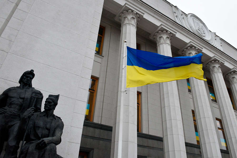 На Украине хотели поджечь здание Верховной рады, но перепутали его с министерством