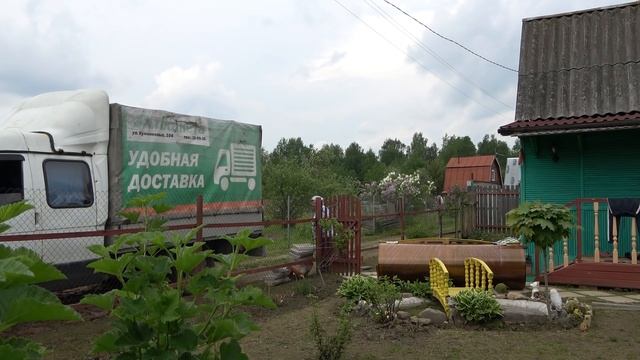 6 соток в мае. Разгрузили машину с товаром. Рассадили кабачки. Прищипнула дыни.