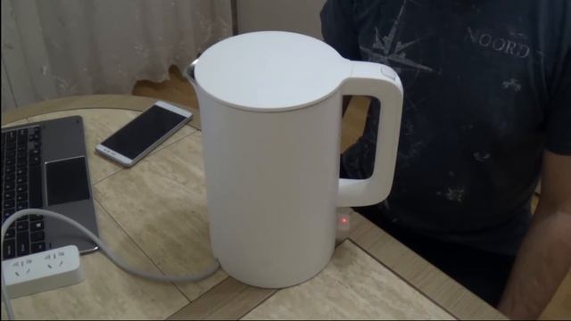 "Умный" чайник  Xiaomi и блок розеток с USB портами fast charging