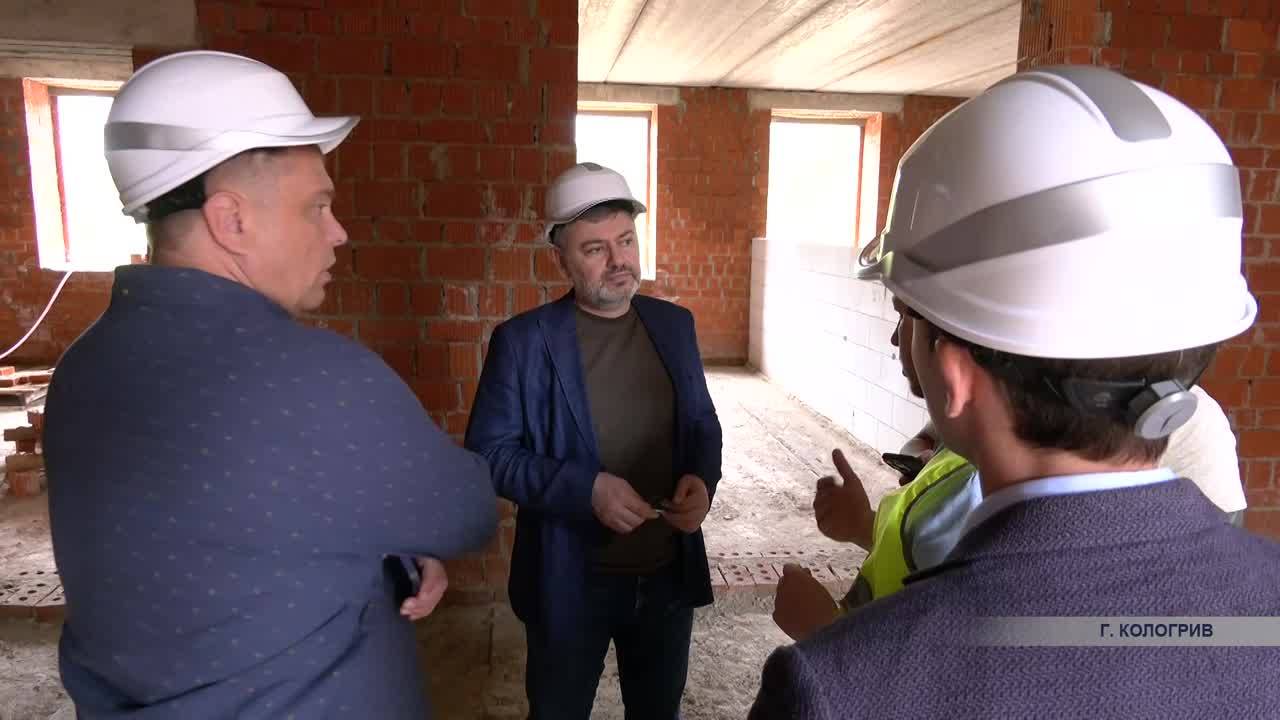 Замминистра труда и соцзащиты РФ оценил темпы строительства Кологривского дома-интерната для пожилых