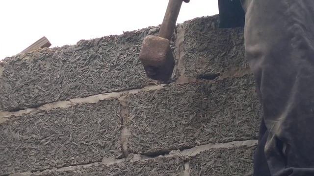 Крушим стену из Арболита