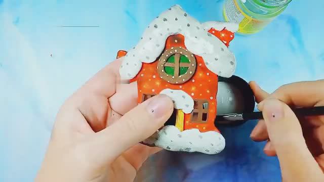 Елочные игрушки из глины _ Как сделать новогодние игрушки своими руками