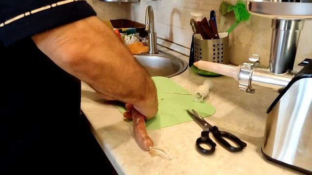 Колбаски домашние не лопнут!