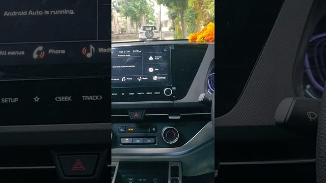 Some interiors and speaker test of Kia Carens Prestige