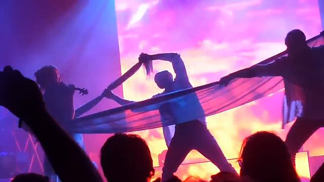 Lindsey Stirling - Take Flight (Live du 12/11/2014 à Saint-Herblain)