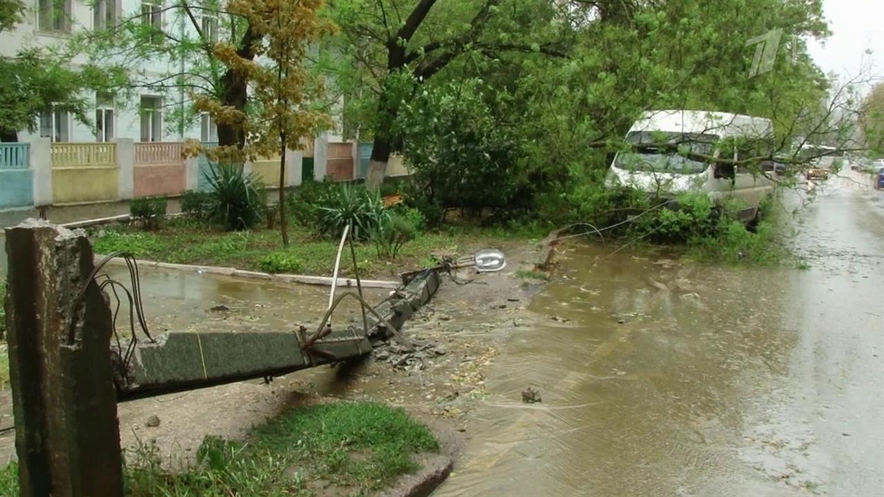 На восстановление дорог, поврежденных наводнениями, кабмин выделит еще два миллиарда рублей