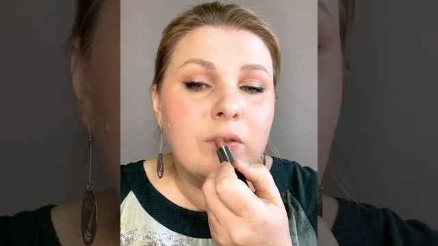 Секрет визажиста: губная помада!