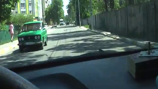Как проехать пешеходный переход на перекрестке