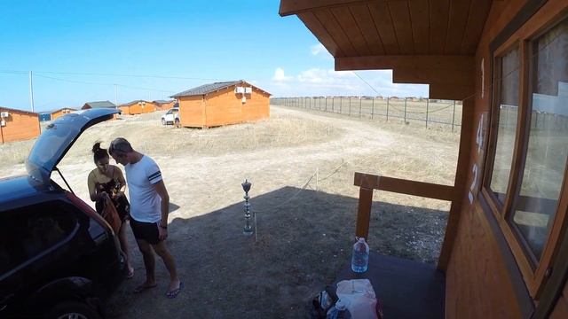КАК ДЁШЕВО ОТДОХНУТЬ В КРЫМУ? ОЛЕНЕВКА VILLAGE.ОТДЫХ НА БЕРЕГУ МОРЯ.