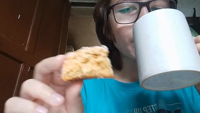 Итинг Пряников с начинкой абрикоса 😋😋😋