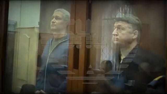 Похудевшего экс-замминистра обороны РФ Тимура Иванова из СИЗО доставили в суд.