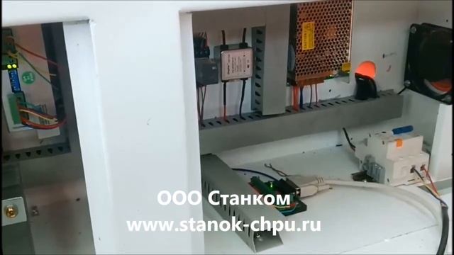 Фрезерный станок с DeKart 1215 2,2 квт с поворотной осью по металлу